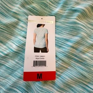 NWT Mondetta active tee green and white